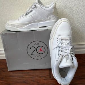 NIKE AIR JORDAN PURE MONEY 3 RETRO.